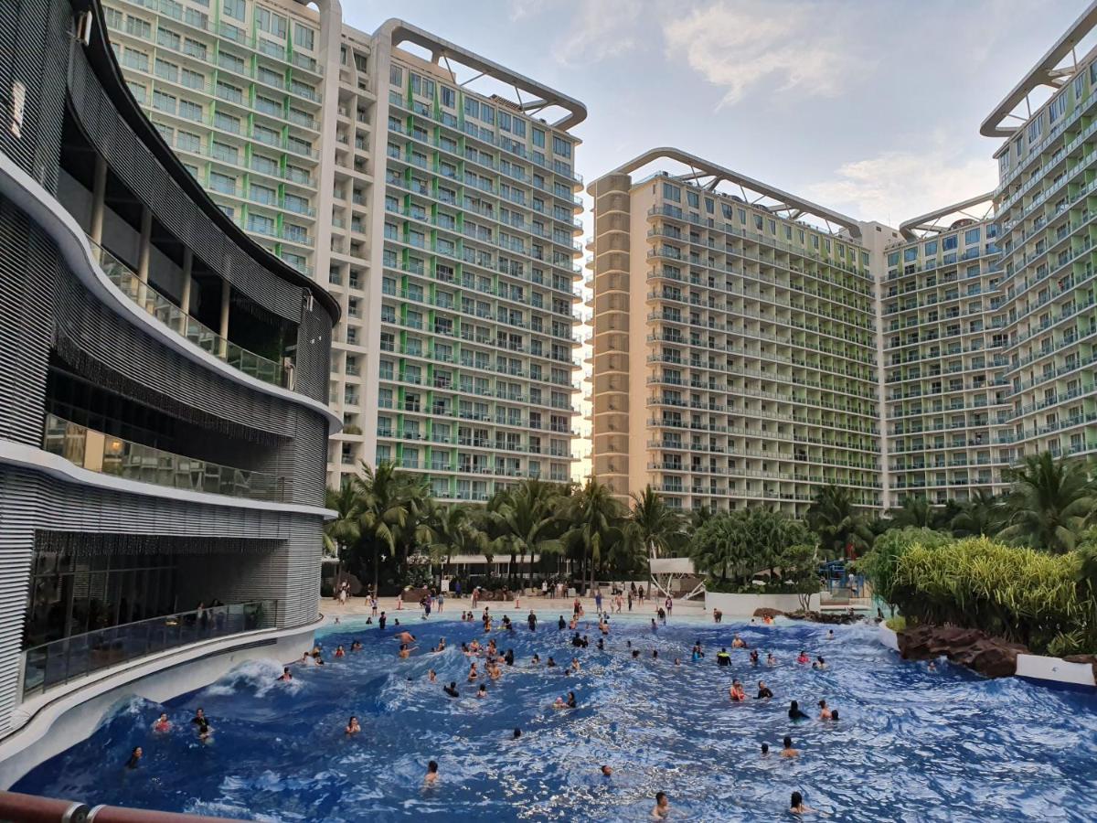 Davis Place At Azure Manila Exterior photo